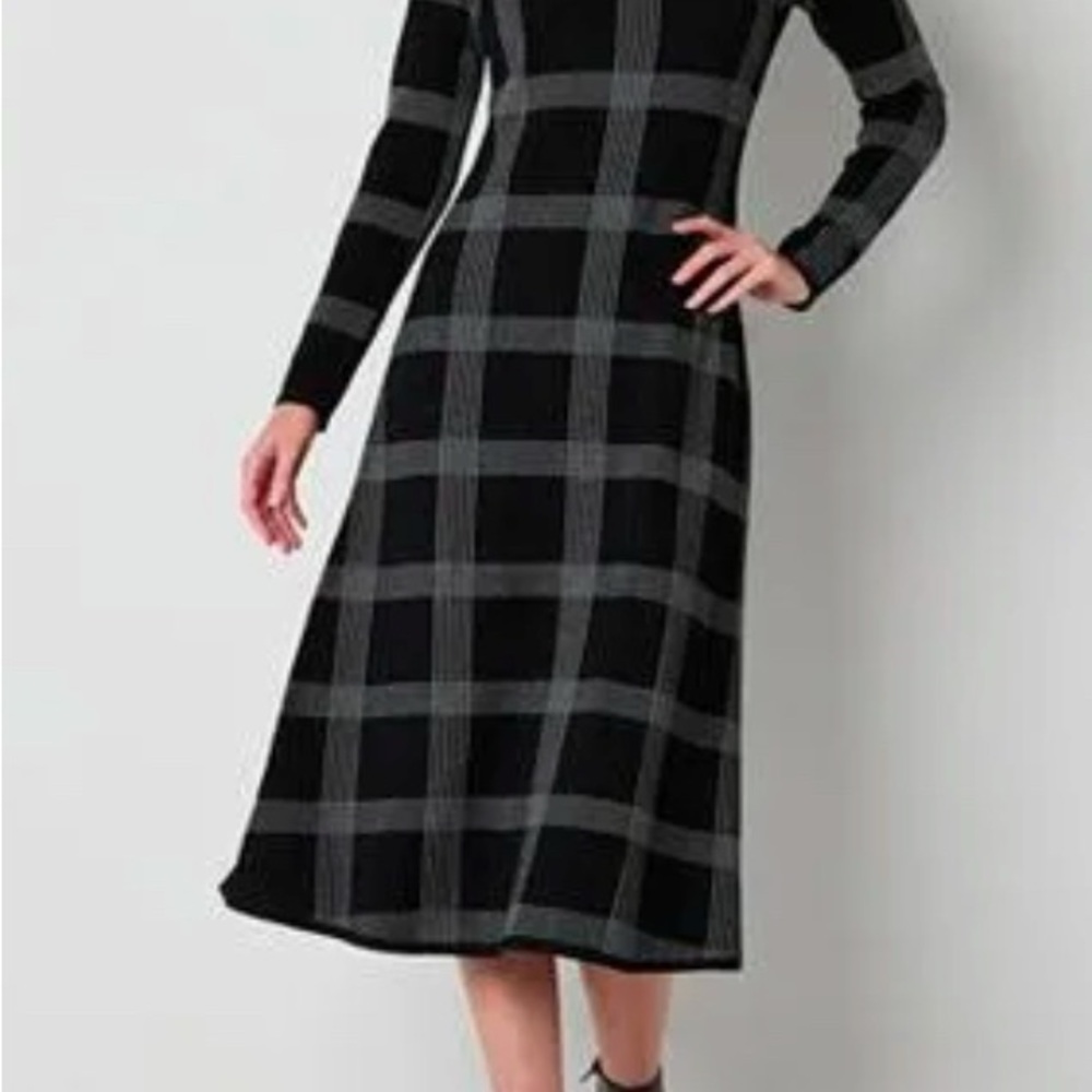 Chic Black and White Window Pane Sweater Dress